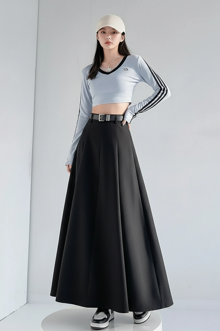 Jupe Midi Noire Évasée Élégante