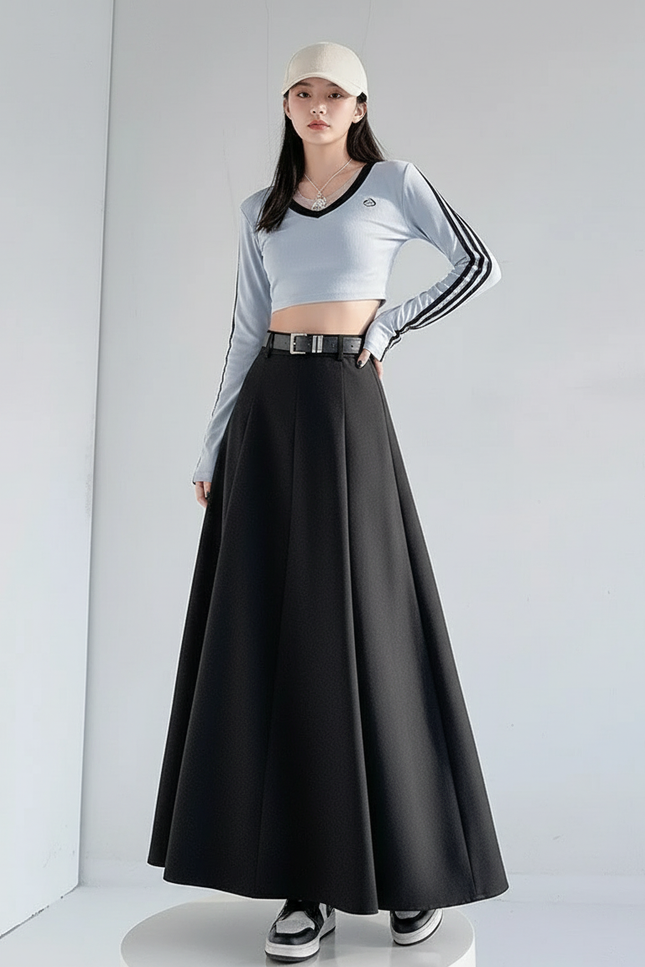 Jupe Midi Noire Évasée Élégante