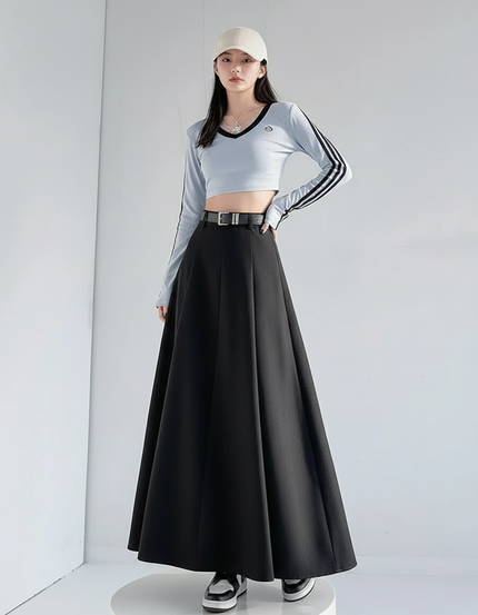 Jupe Midi Noire Évasée Élégante