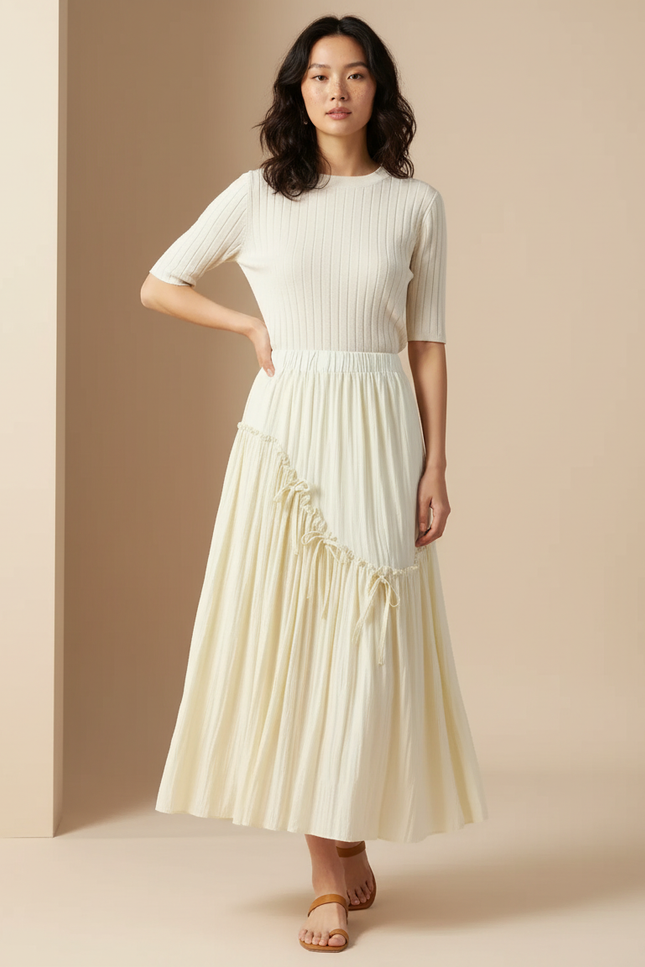 Jupe Midi Crème Fluide Asymétrique