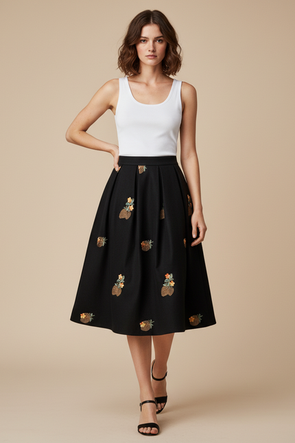 Jupe Midi Noire Brodée Élégante