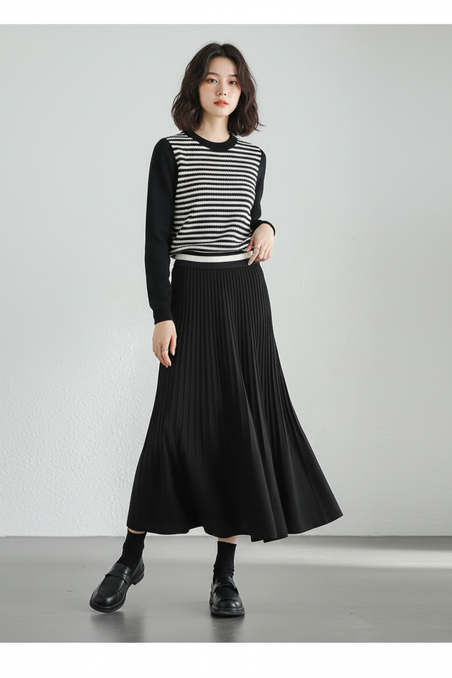 Jupe Midi Noire Plissée Élégante intemporelle