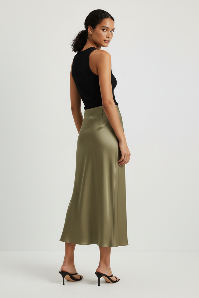 Jupe Midi Satinée Kaki Élégante