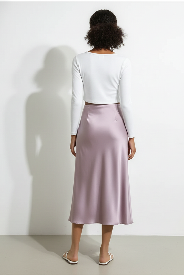 Jupe Midi Satin Lavande Élégante
