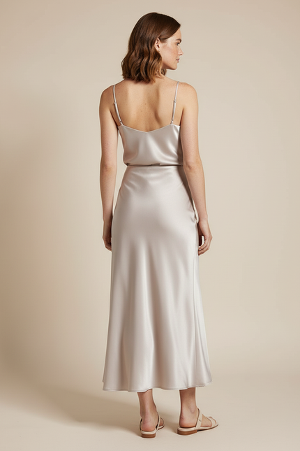 Jupe Midi Satin Fluide Élégante
