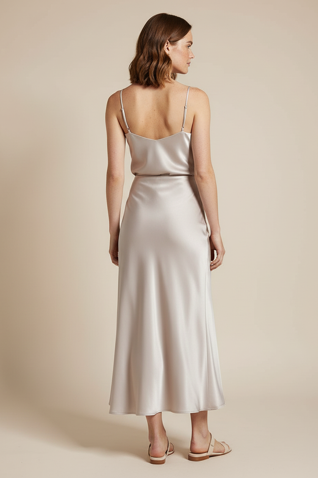 Jupe Midi Satin Fluide Élégante