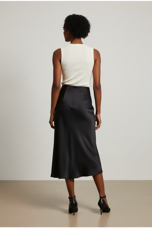 Jupe Midi Noire Satinée Élégante