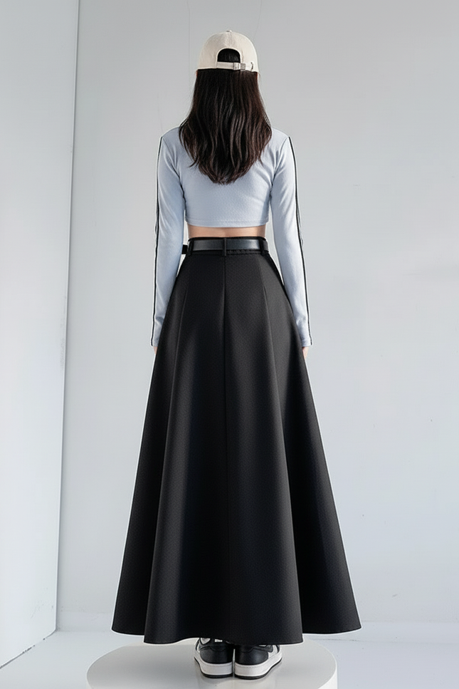 Jupe Midi Noire Évasée Élégante