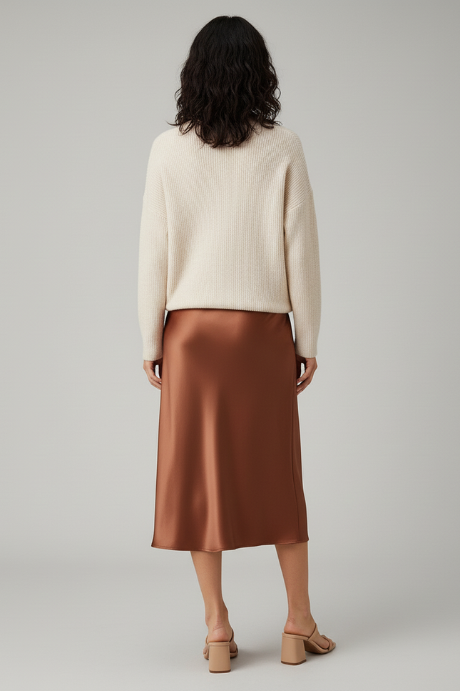 Jupe Midi Cuivrée Satinée Élégante