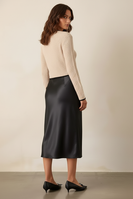 Jupe Midi Noire Satinée Élégante sobre