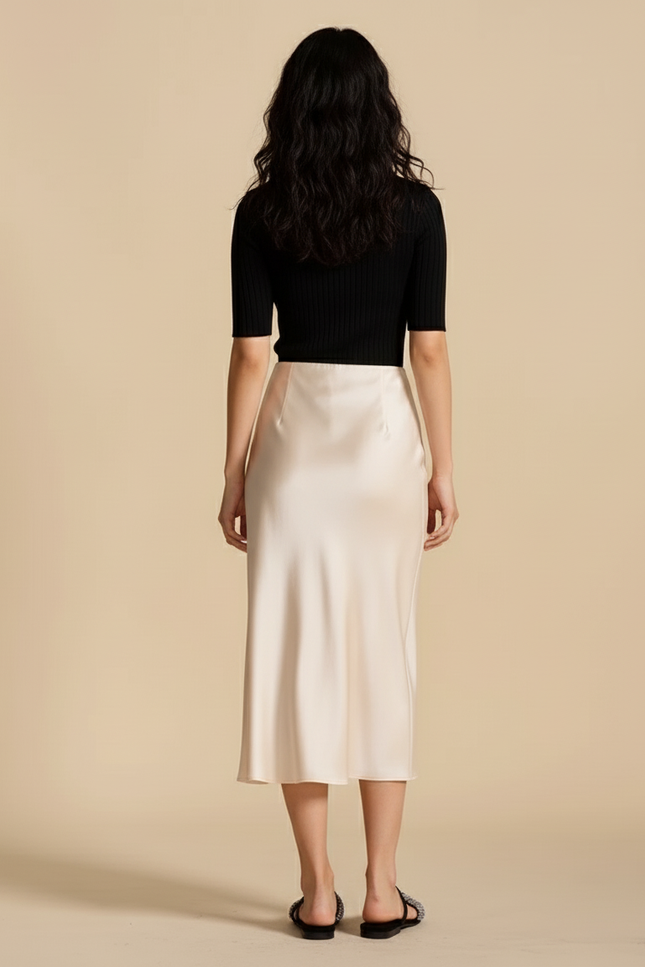 Jupe Midi Satin Beige Élégante délicate