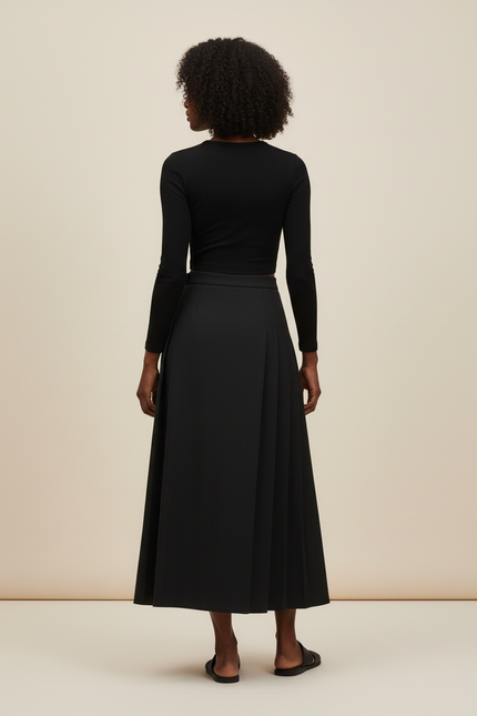 Jupe Midi Noire Plissée Élégante raffinée moderne