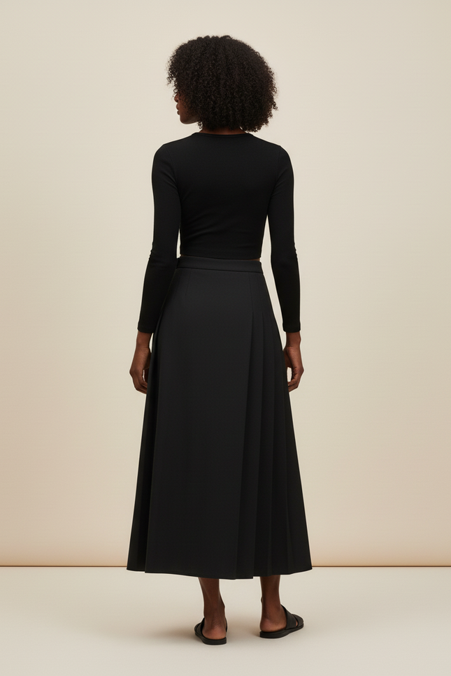 Jupe Midi Noire Plissée Élégante raffinée moderne