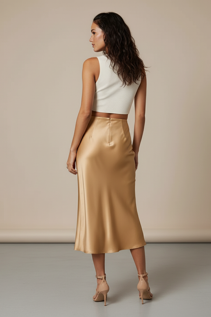 Jupe Midi Satin Dorée Élégante