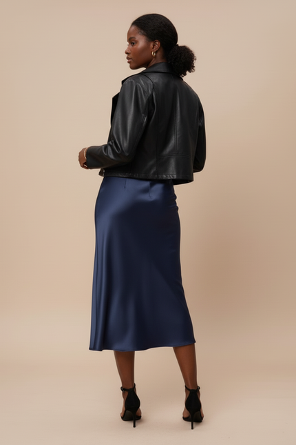 Jupe Midi Bleu Marine Satin Fluide Élégante